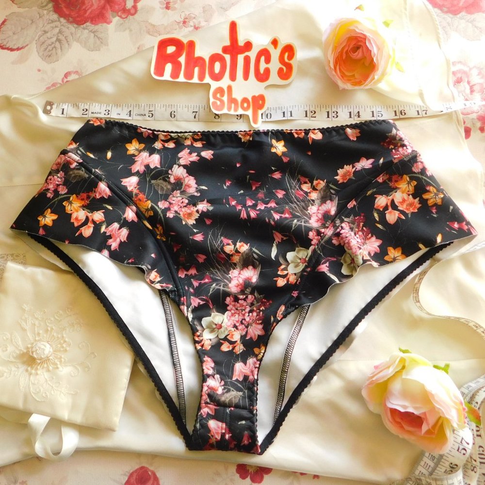 NWOT NOUGAT Ruffle High Waisted Panty